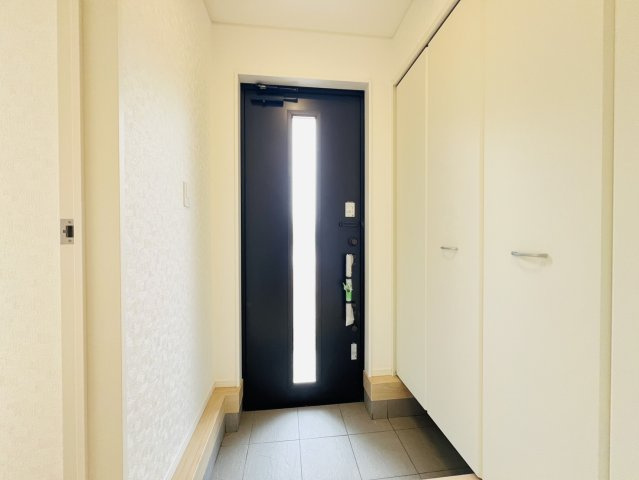 刈谷市小垣江町本郷下22番２、18の各一部『仲介手数料無料』新築戸建ての玄関
