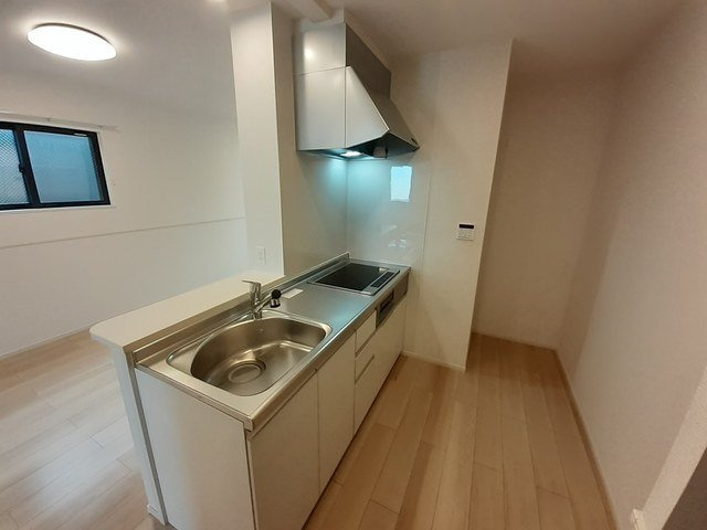 マロン　Ａのキッチン|コンパクトなキッチンで掃除もラクラク