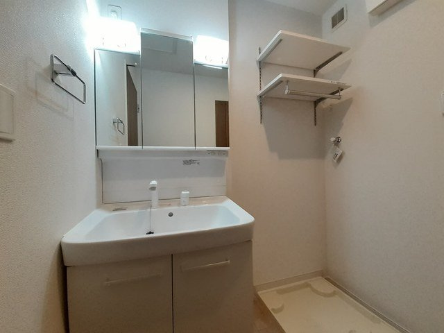 マロン　Ａの洗面所|コンパクトで使いやすい洗面所