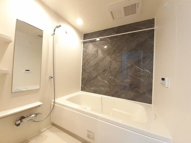 マロン　Ａの浴室|きれいなお風呂です