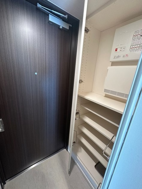 パークアクシス浦安の玄関