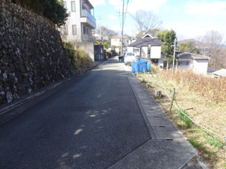 【前面道路含む現地写真】 | 川西市鼓が滝１丁目13の8　建築条件無し土地
