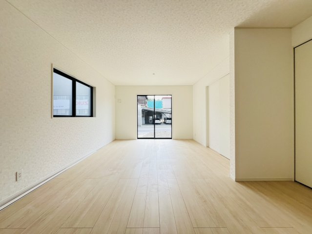 刈谷市小垣江町本郷下22番２、18の各一部『仲介手数料無料』新築戸建ての居間・リビング