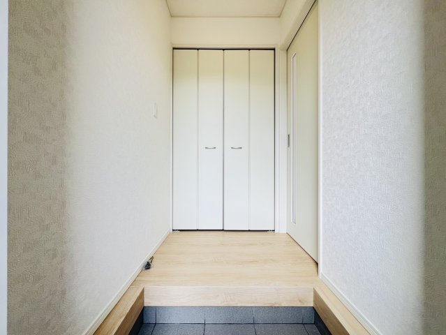 刈谷市小垣江町本郷下22番２、18の各一部『仲介手数料無料』新築戸建ての玄関
