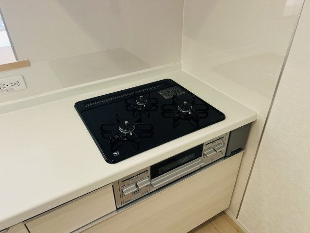 刈谷市小垣江町本郷下22番２、18の各一部『仲介手数料無料』新築戸建てのキッチン