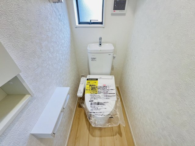 刈谷市小垣江町本郷下22番２、18の各一部『仲介手数料無料』新築戸建てのトイレ