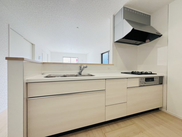 刈谷市小垣江町本郷下22番２、18の各一部『仲介手数料無料』新築戸建てのキッチン