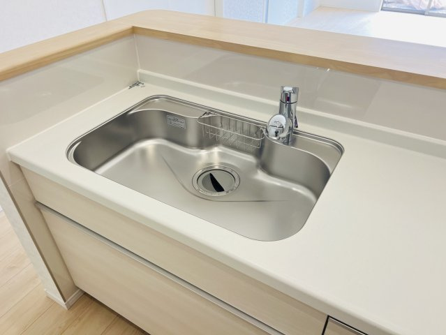 刈谷市小垣江町本郷下22番２、18の各一部『仲介手数料無料』新築戸建てのキッチン