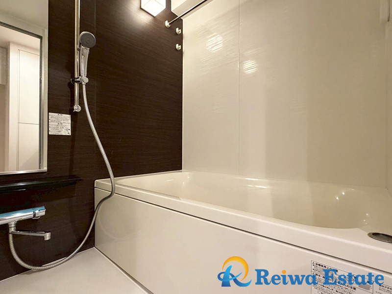 リストレジデンス茅ヶ崎の浴室