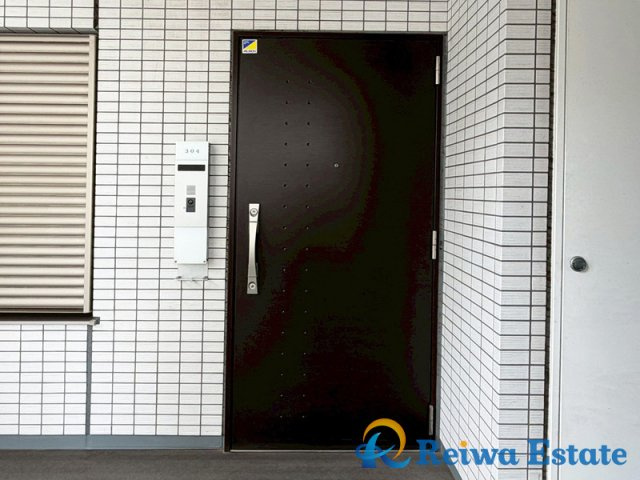 リストレジデンス茅ヶ崎の玄関