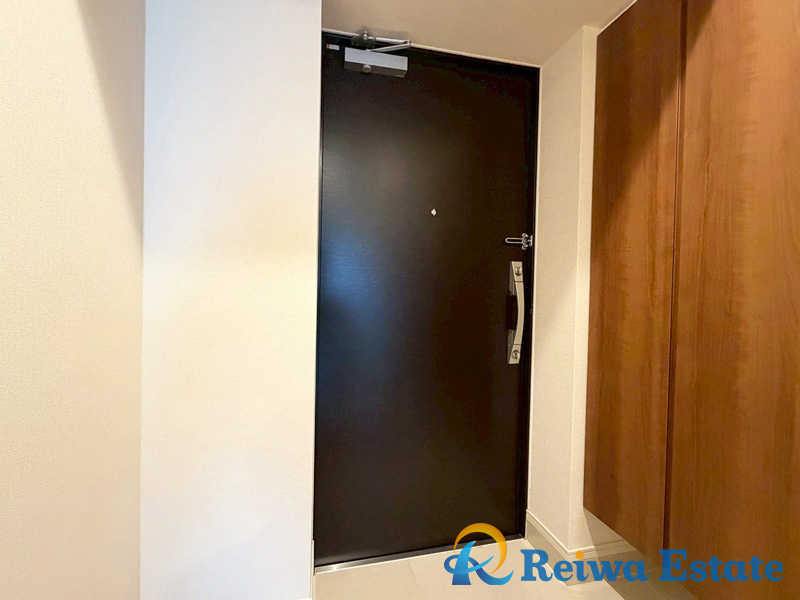 リストレジデンス茅ヶ崎の玄関