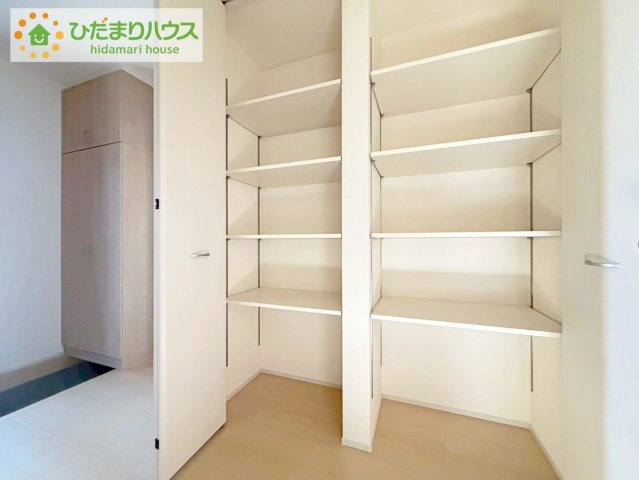 日立市相田町5期　新築戸建の収納|ちょこっとした収納があることで、消耗品のストックをするのにも便利です☆