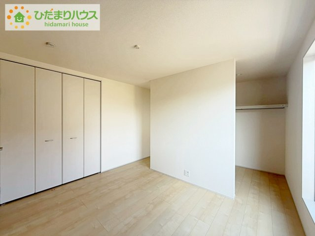 日立市相田町5期　新築戸建の寝室|広めの主寝室は、ベッドの他にもパソコンデスクやドレッサーなども置けちゃいます(*^-^*)