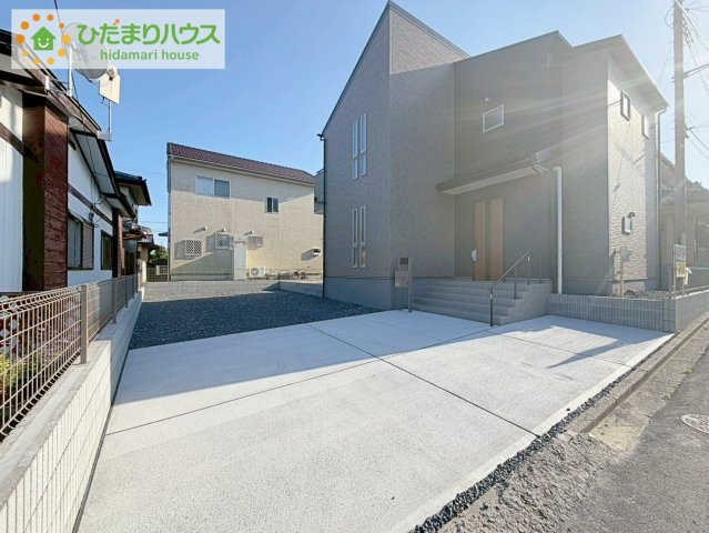 日立市相田町5期　新築戸建の駐車場|マイホームなら駐車場代がかかりません。しかも、自宅の駐車場で洗車ができます！今までコイン洗車に行っていた手間も省けて、節約にもつながります(^^♪