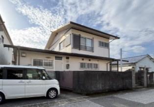高知市十津　中古一戸建ての外観|ゆとりある敷地と落ち着いた外観が魅力の一戸建てです☆