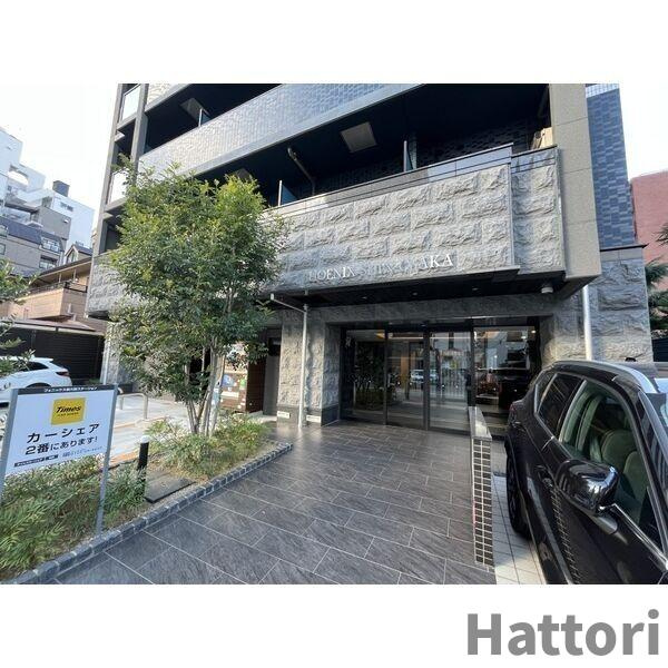 フェニックス新大阪のエントランス