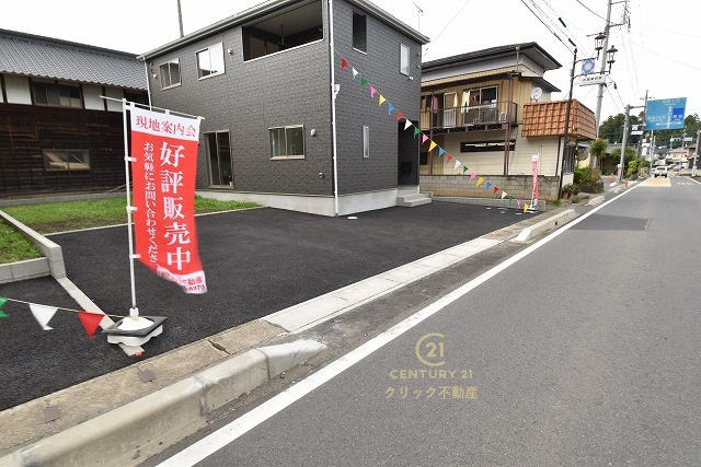 Cradlegarden　 那珂市瓜連　第14　6の駐車場|前面道路幅7.8メートル、並列駐車可能で車庫入れラクラク♪来客も安心です。