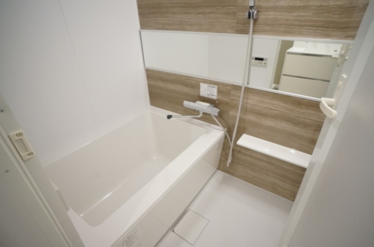 レジデンス南大塚スクエアの浴室