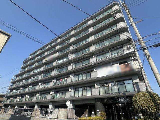 プレステージ大久保駅前の外観