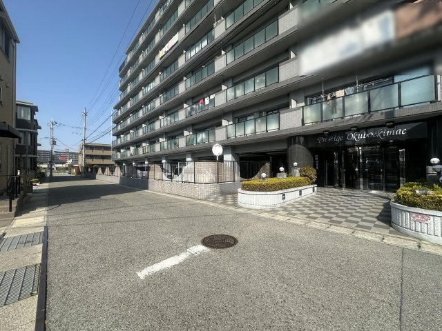 プレステージ大久保駅前の外観