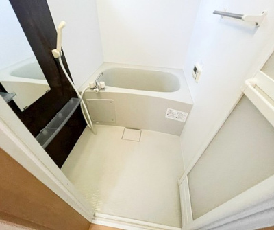 【浴室】 | Trifle