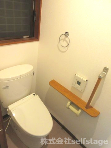 武蔵村山市神明３丁目の一戸建てのトイレ