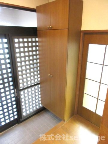 武蔵村山市神明３丁目の一戸建ての玄関