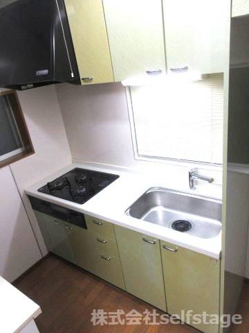 武蔵村山市神明３丁目の一戸建てのキッチン