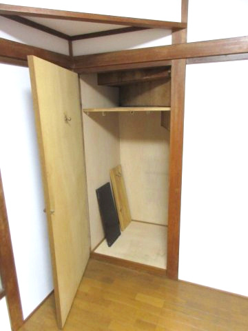 武蔵村山市神明３丁目の一戸建ての収納