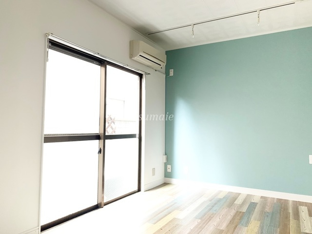 クレードルイダの寝室|日当たりの良い角部屋です♪