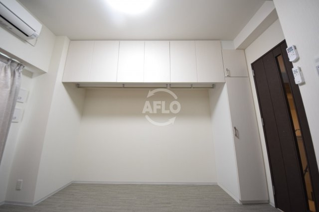 TAT LYON TIMBER TOWNの収納|TAT LYON TIMBER TOWN　吊戸棚