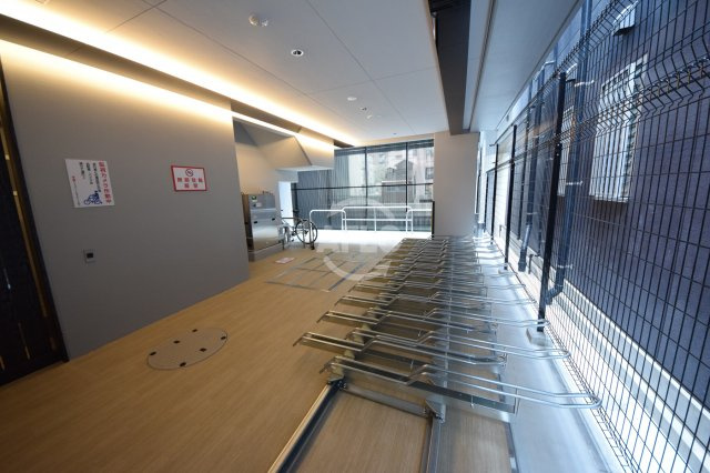 TAT LYON TIMBER TOWNのその他共用部分|TAT LYON TIMBER TOWN　駐輪場
