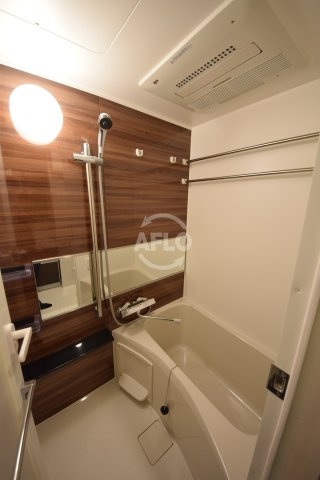 TAT LYON TIMBER TOWNの浴室|TAT LYON TIMBER TOWN　綺麗な浴室