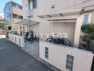 【その他共用部分】 | East AvenueA | 駐輪場