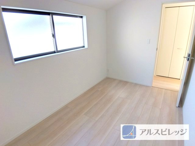 新築/新座市片山２丁目の洋室