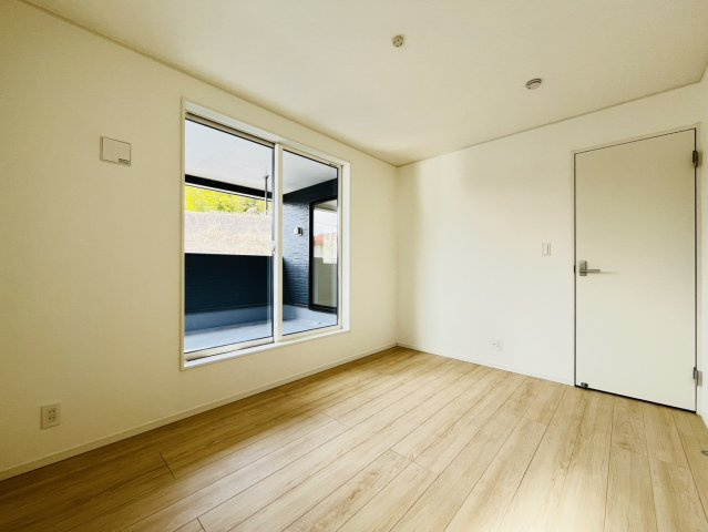 大府市神田町三丁目347番の一部『仲介手数料無料』新築戸建ての洋室