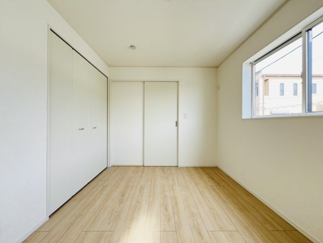 大府市神田町三丁目347番の一部『仲介手数料無料』新築戸建ての洋室