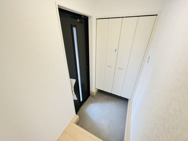 大府市神田町三丁目347番の一部『仲介手数料無料』新築戸建ての玄関