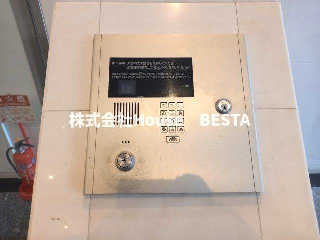インペリアル新神戸のエントランス