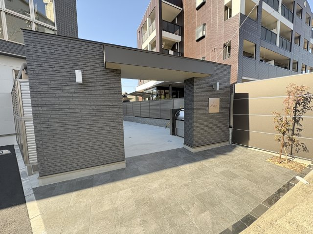 MAKANI長岡京のエントランス