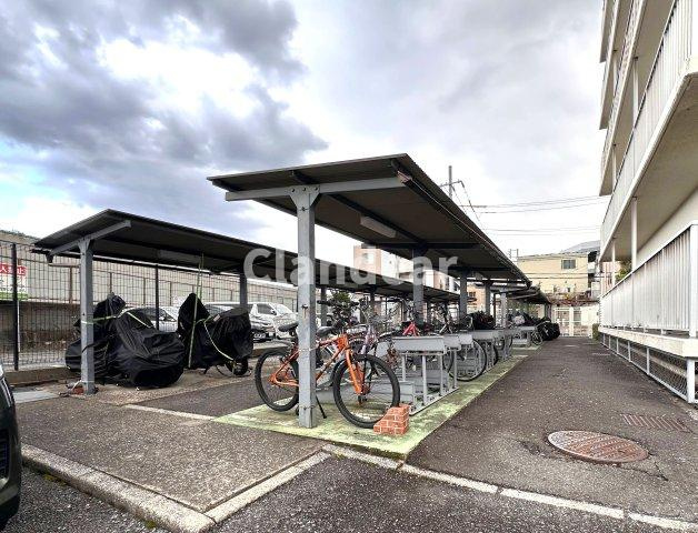 ルネ町屋の駐輪場|ドキドキの新生活も、安心してスタート。ぴったりの住まいを見つけませんか？クランディアが一緒に住まい選びをサポートします‼　まずは、お気軽にお問合せください　＃クランディア