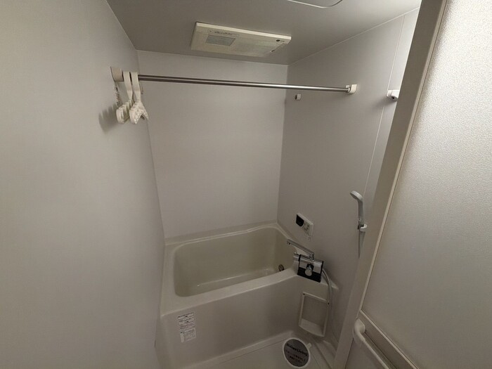 エスポワールKⅢの浴室