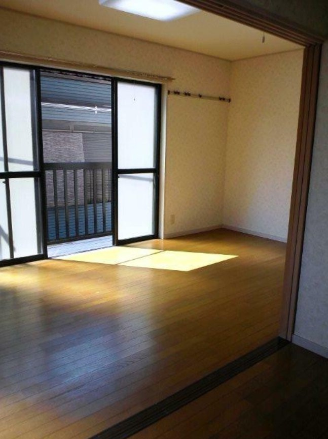 伊藤ハウスⅢの居間・リビング