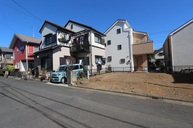 小平市小川町1丁目の外観|ちょっとした隠れ家気分を味わえるロフトスペース。収納スペースのほか、お子さまの遊び場スペースとしても重宝しそうです。