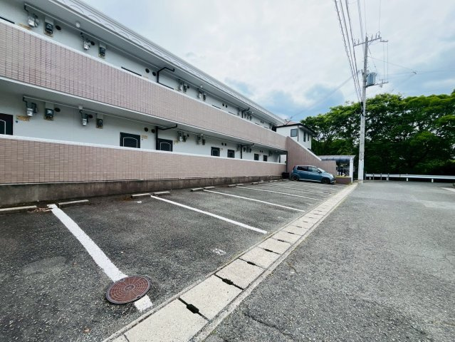 ハイツエクシードⅡの駐車場
