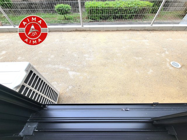 糟屋郡宇美町四王寺坂2丁目第1-1棟（1号棟）のバルコニー|風をしっかりと感じられるバルコニーでは、毎日が洗濯日和です。広々としているので洗濯も楽しくなるでしょうし、気分転換にバルコニーからの眺めを楽しむのもいいでしょう。