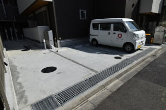 【駐車場】