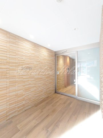 横浜市戸塚区矢部町の賃貸マンションのエントランス