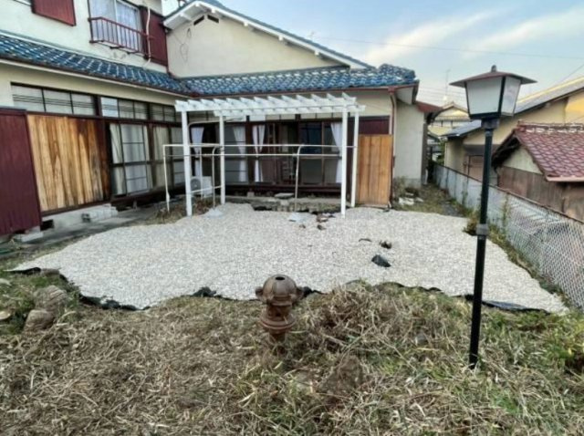 大津市富士見台の住宅付店舗戸建の外観