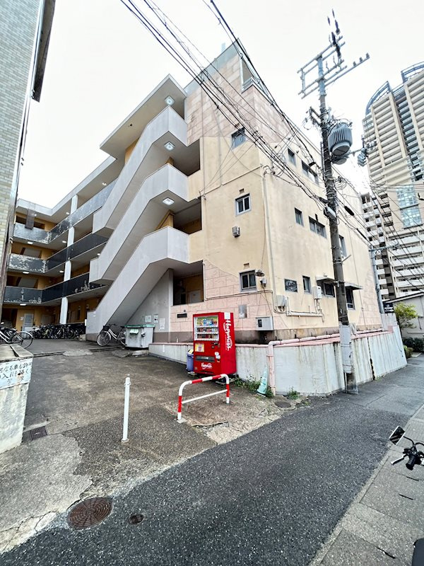 三和マンション